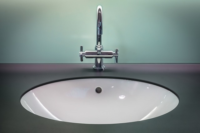How to Fix a Clogged Drain in the Bathroom Sink, Bathtub, and Shower